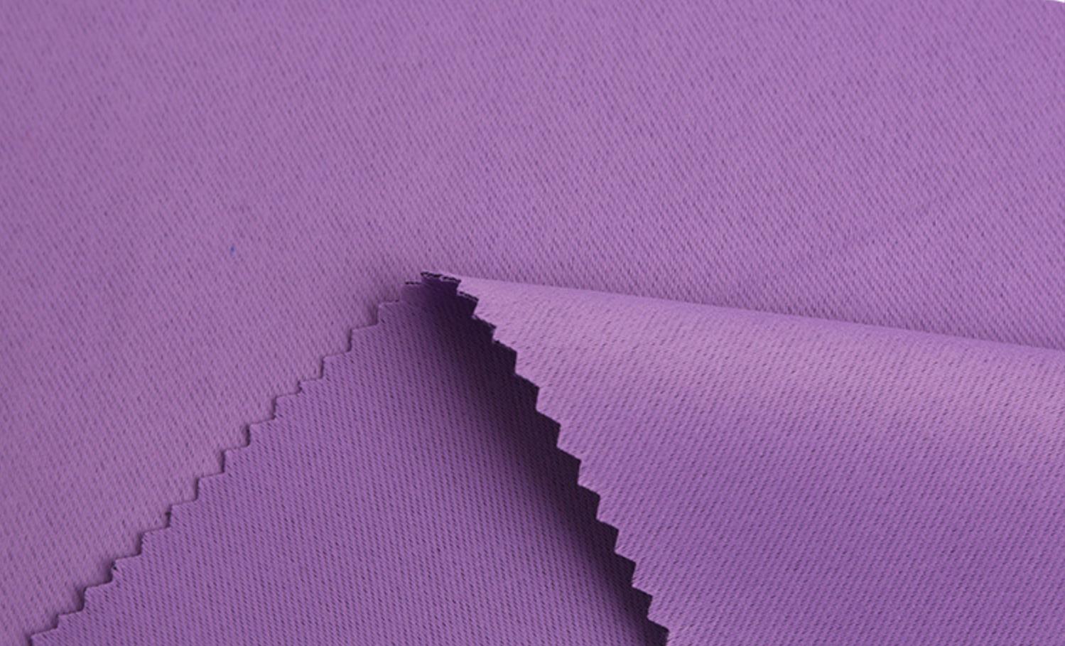 Țesătură pentru perdea opaca din twill mat